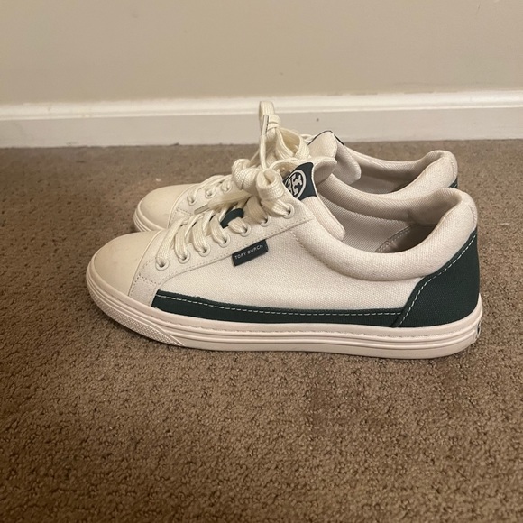 Sneakers - Picture 3 of 3